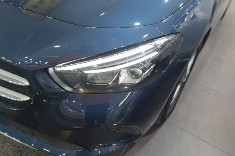 Used Mercedes-Benz B-Class 2021 B 200 Sport Edition Left Front Headlight