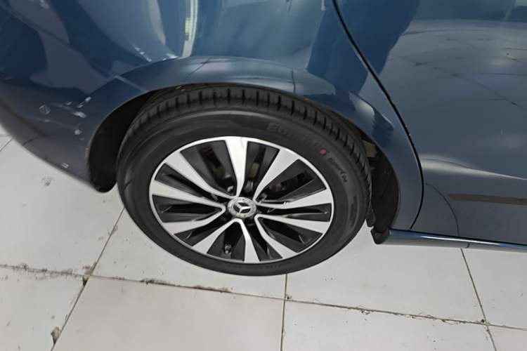 Used Mercedes-Benz B-Class 2021 B 200 Sport Edition Right Rear Wheel Hub