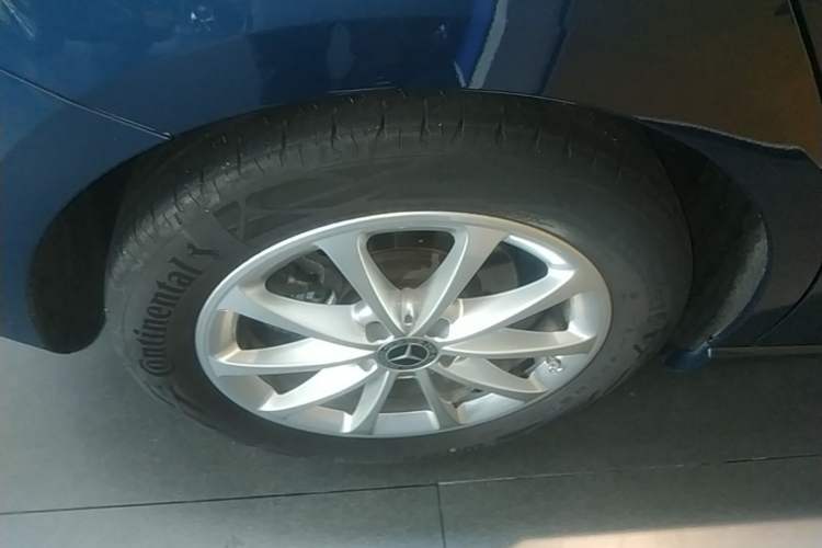 Used Mercedes-Benz B-Class 2021 B 200 Fashion Model Right Rear Wheel Hub