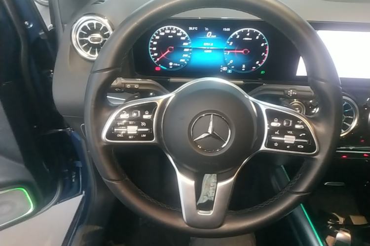Used Mercedes-Benz B-Class 2021 B 200 Fashion Model Steering Wheel