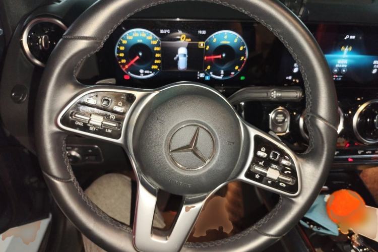Used Mercedes-Benz B-Class 2021 B 200 Sport Edition Steering Wheel