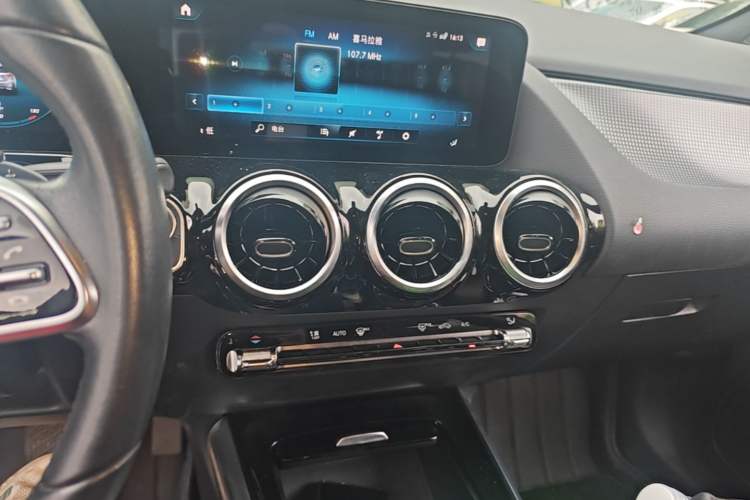 Used Mercedes-Benz B-Class 2021 B 180 Fashion Model Audio And AC Panel