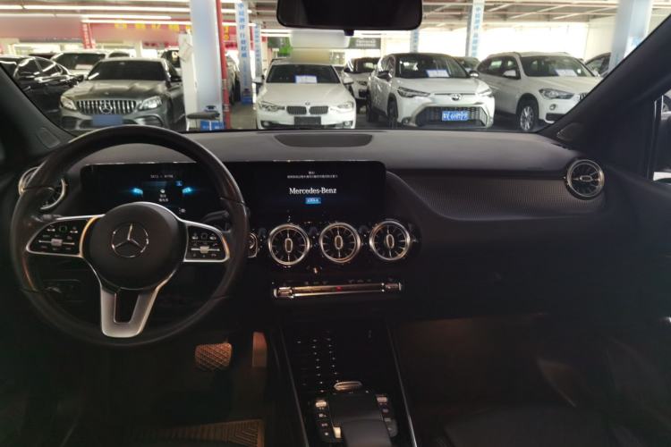 Used Mercedes-Benz B-Class 2021 B 200 Sport Edition Center Console