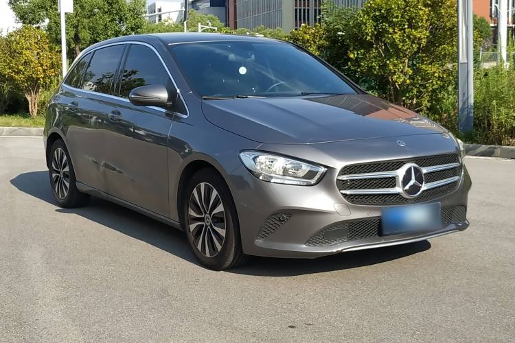 Used Mercedes-Benz B-Class 2021 B 180 Fashion Model Exterior 2