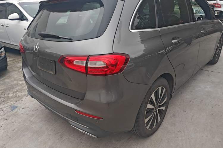 Used Mercedes-Benz B-Class 2021 B 180 Fashion Model Exterior 3