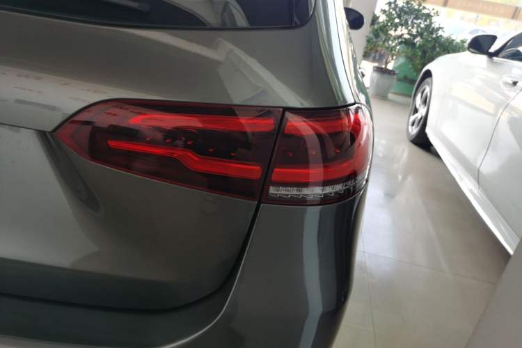 Used Mercedes-Benz B-Class 2021 B 200 Sport Edition Exterior 6