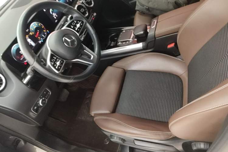 Used Mercedes-Benz B-Class 2021 B 180 Fashion Model Left Front Seat