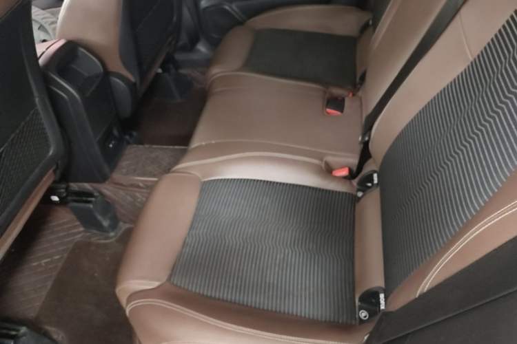 Used Mercedes-Benz B-Class 2021 B 180 Fashion Model Left Rear Seat
