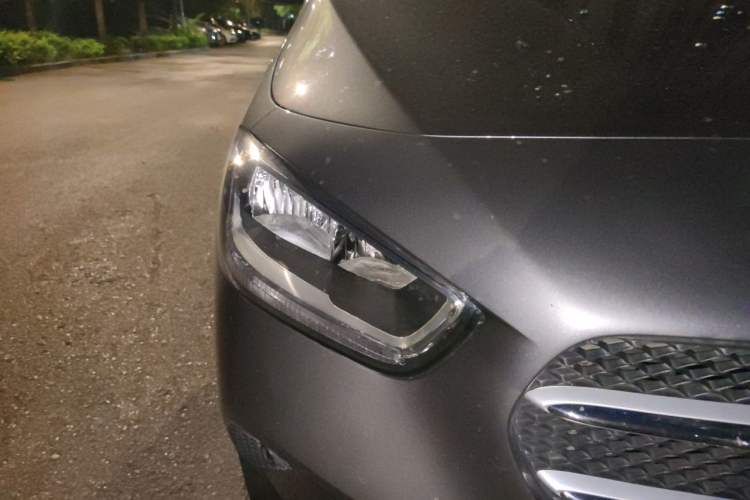 Used Mercedes-Benz B-Class 2021 B 180 Fashion Model Right Front Headlight