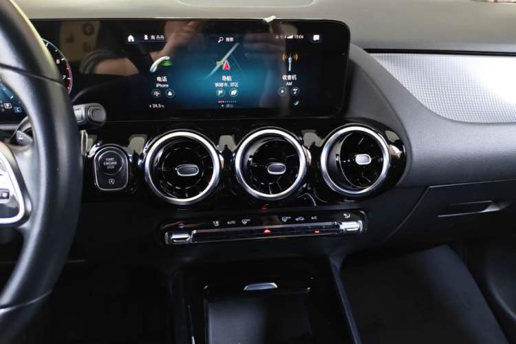 Used Mercedes-Benz B-Class 2021 B 200 Fashion Model Audio And AC Panel
