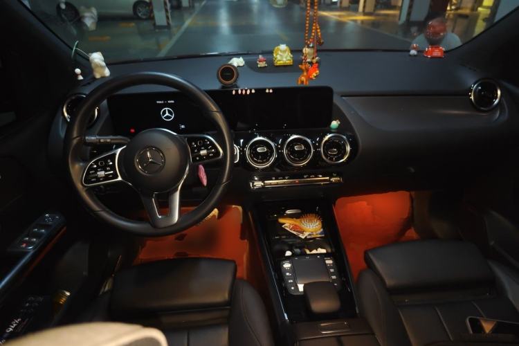 Used Mercedes-Benz B-Class 2021 B 200 Fashion Model Center Console