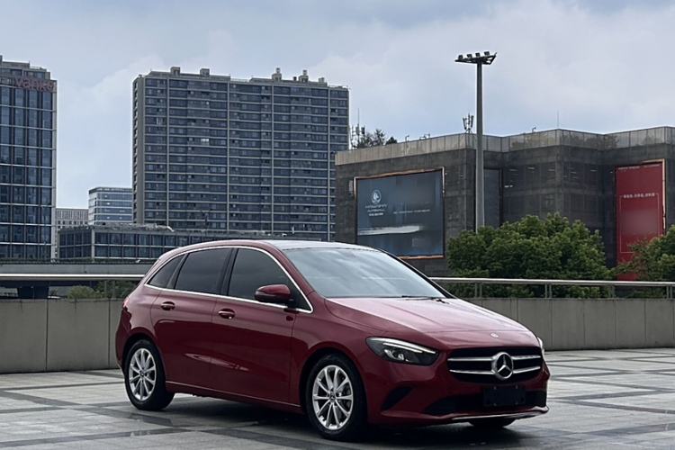 Used Mercedes-Benz B-Class 2021 B 200 Fashion Model Exterior 2