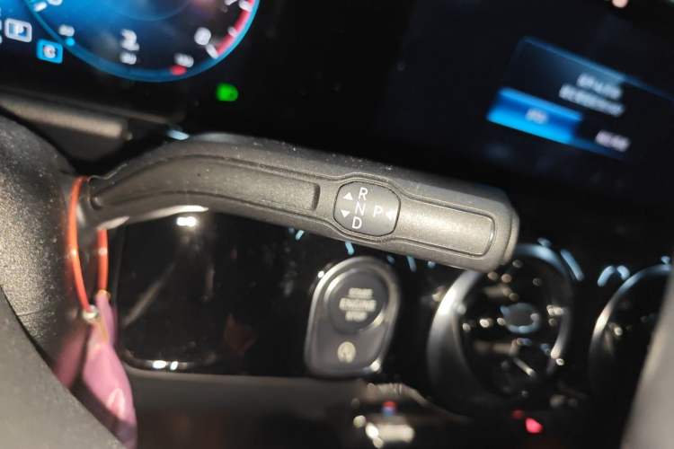 Used Mercedes-Benz B-Class 2021 B 200 Fashion Model Gear Lever