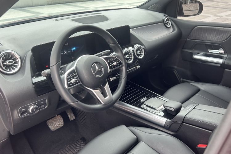 Used Mercedes-Benz B-Class 2021 B 200 Fashion Model Interior 4
