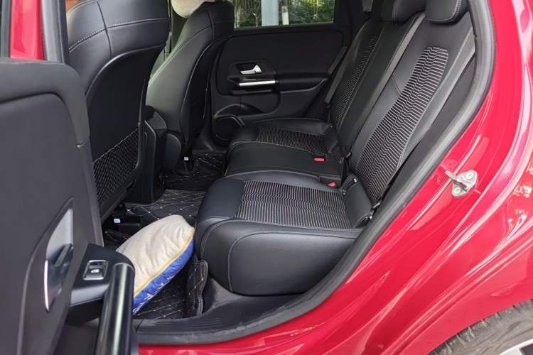 Used Mercedes-Benz B-Class 2021 B 200 Sport Edition Left Rear Seat