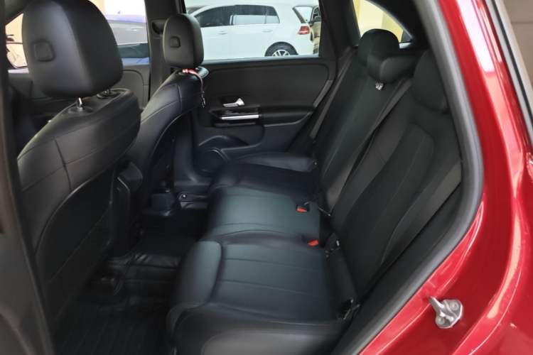 Used Mercedes-Benz B-Class 2021 B 200 Fashion Model Left Rear Seat
