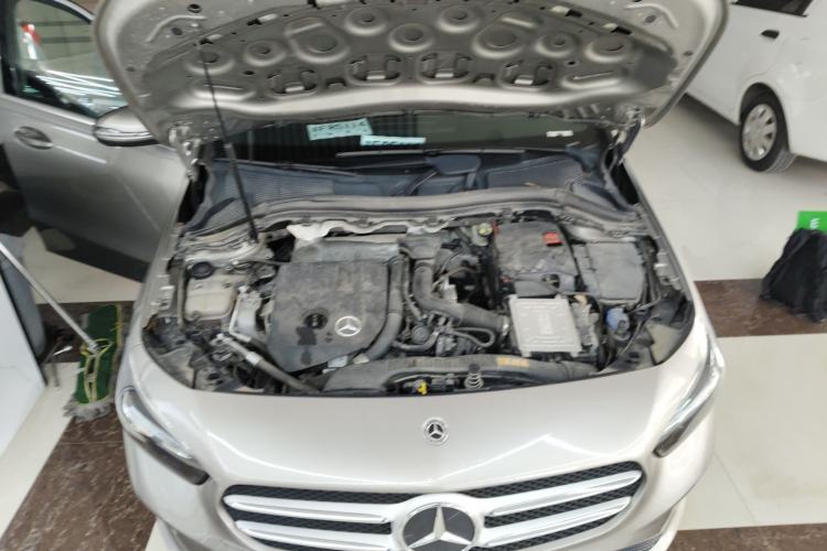 Used Mercedes-Benz B-Class 2021 B 200 Sport Edition Engine Bay