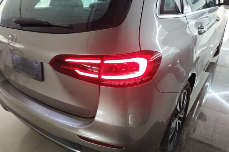 Used Mercedes-Benz B-Class 2021 B 200 Sport Edition Exterior 3