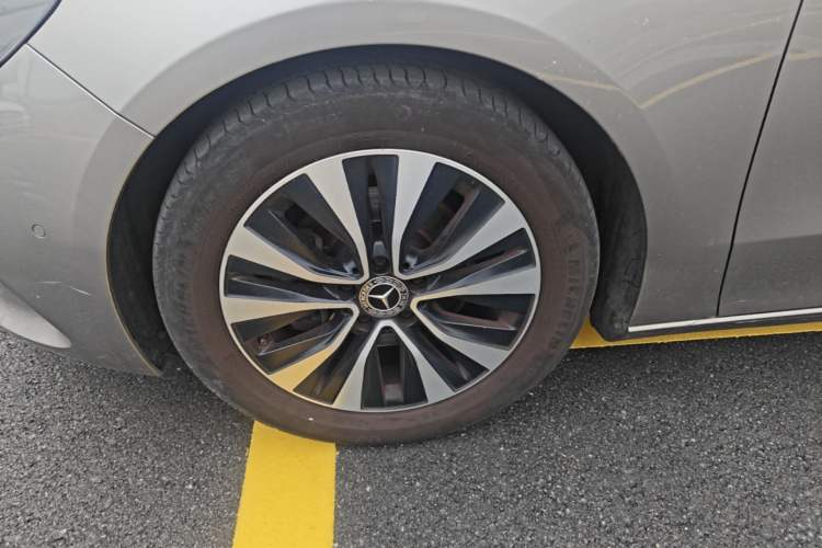 Used Mercedes-Benz B-Class 2021 B 200 Sport Edition Left Front Wheel Hub