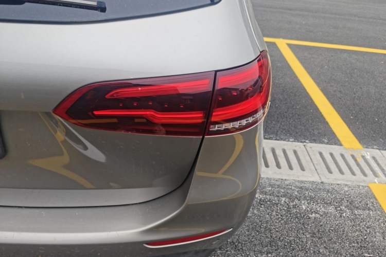 Used Mercedes-Benz B-Class 2021 B 200 Sport Edition Right Rear Taillight