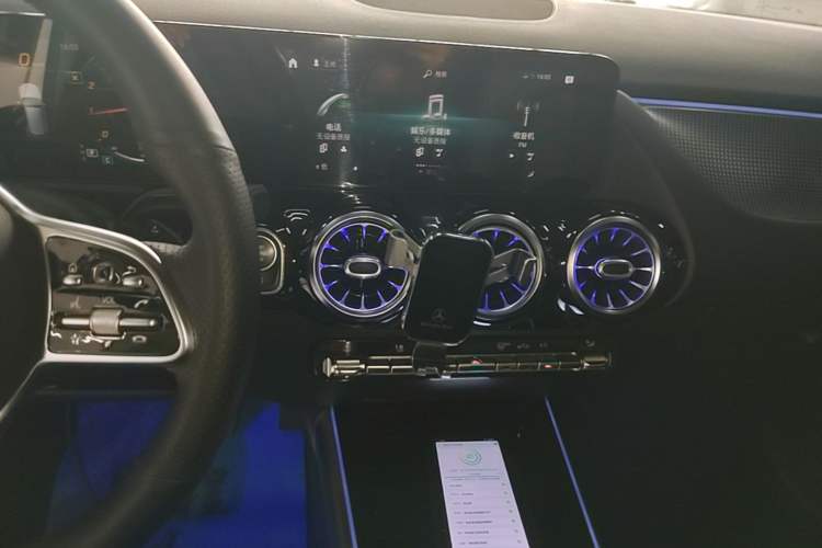 Used Mercedes-Benz B-Class 2021 B 200 Sport Edition Audio And AC Panel