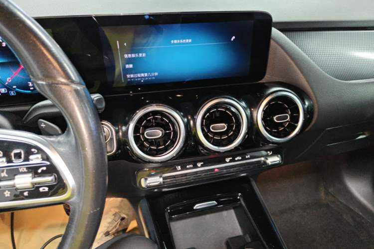 Used Mercedes-Benz B-Class 2021 B 200 Sport Edition Audio And AC Panel