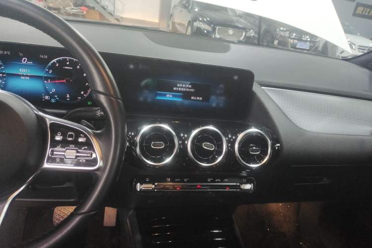Used Mercedes-Benz B-Class 2021 B 180 Fashion Model Audio And AC Panel