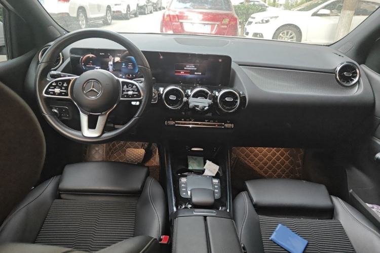 Used Mercedes-Benz B-Class 2021 B 180 Fashion Model Center Console