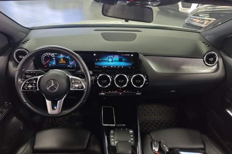Used Mercedes-Benz B-Class 2021 B 200 Sport Edition Center Console