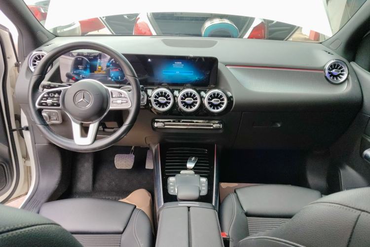 Used Mercedes-Benz B-Class 2021 B 200 Sport Edition Center Console