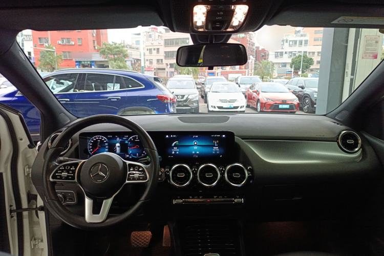 Used Mercedes-Benz B-Class 2021 B 200 Sport Edition Center Console