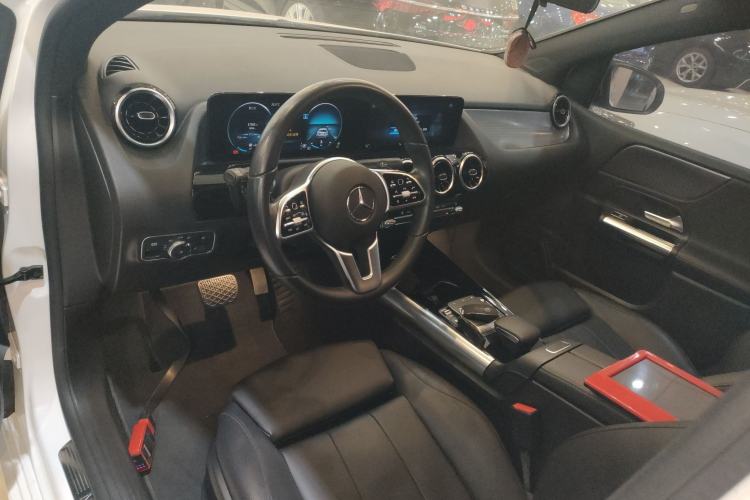 Used Mercedes-Benz B-Class 2021 B 200 Fashion Model Center Console