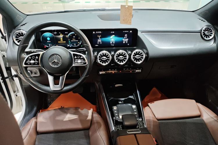 Used Mercedes-Benz B-Class 2021 B 180 Fashion Model Center Console