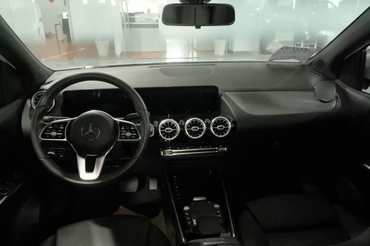 Used Mercedes-Benz B-Class 2021 B 200 Sport Edition Center Console