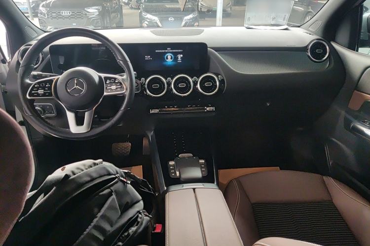 Used Mercedes-Benz B-Class 2021 B 180 Fashion Model Center Console