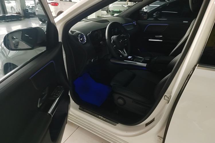 Used Mercedes-Benz B-Class 2021 B 200 Sport Edition Driver Seat