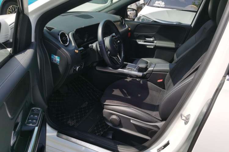Used Mercedes-Benz B-Class 2021 B 200 Sport Edition Driver Seat