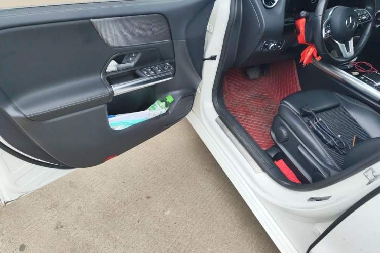 Used Mercedes-Benz B-Class 2021 B 200 Sport Edition Driver Seat