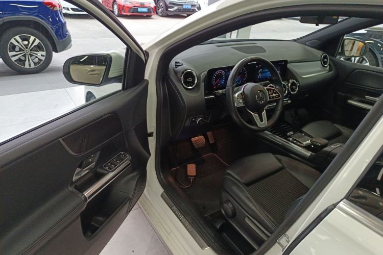 Used Mercedes-Benz B-Class 2021 B 200 Sport Edition Driver Seat