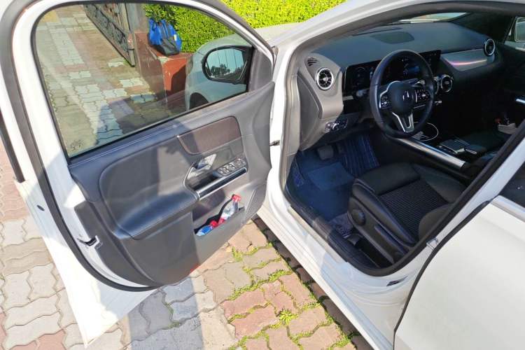 Used Mercedes-Benz B-Class 2021 B 200 Sport Edition Driver Seat