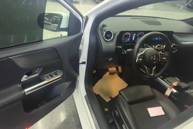 Used Mercedes-Benz B-Class 2021 B 200 Sport Edition Driver Seat