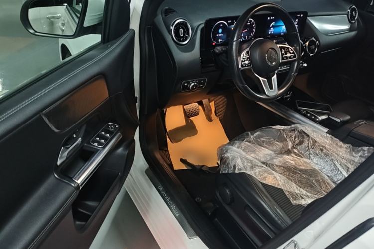Used Mercedes-Benz B-Class 2021 B 200 Sport Edition Driver Seat