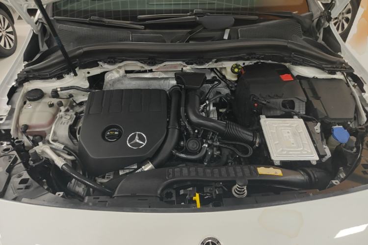 Used Mercedes-Benz B-Class 2021 B 200 Sport Edition Engine Bay