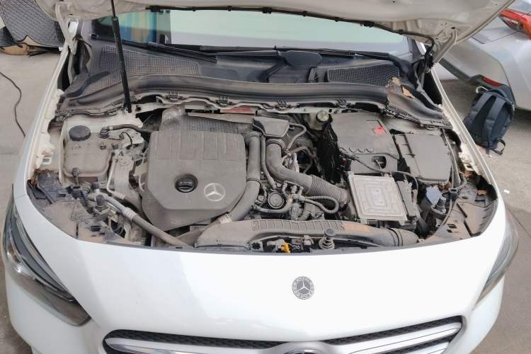 Used Mercedes-Benz B-Class 2021 B 200 Sport Edition Engine Bay