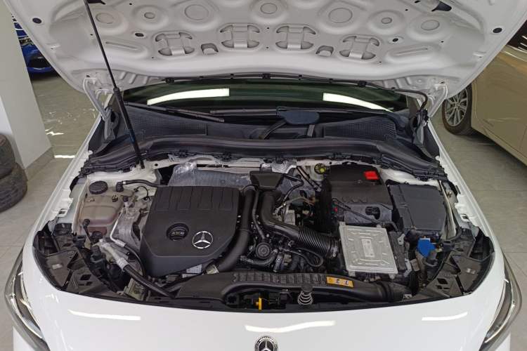 Used Mercedes-Benz B-Class 2021 B 200 Sport Edition Engine Bay