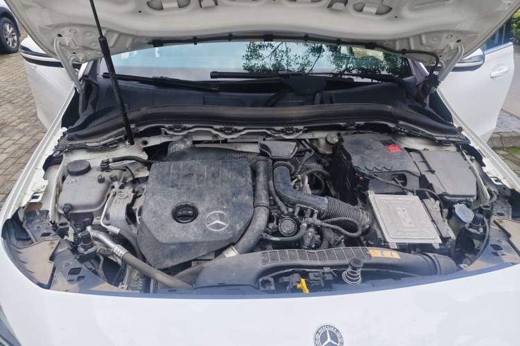 Used Mercedes-Benz B-Class 2021 B 200 Fashion Model Engine Bay