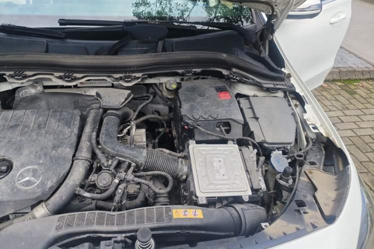Used Mercedes-Benz B-Class 2021 B 200 Fashion Model Engine Bay Left