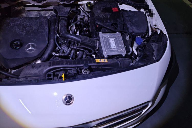 Used Mercedes-Benz B-Class 2021 B 200 Sport Edition Engine Bay Left