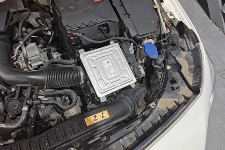 Used Mercedes-Benz B-Class 2021 B 180 Fashion Model Engine Bay Left
