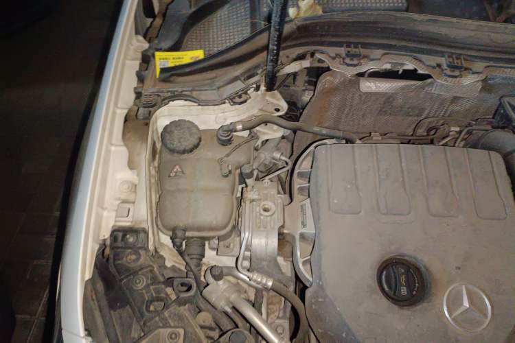 Used Mercedes-Benz B-Class 2021 B 200 Sport Edition Engine Bay Right